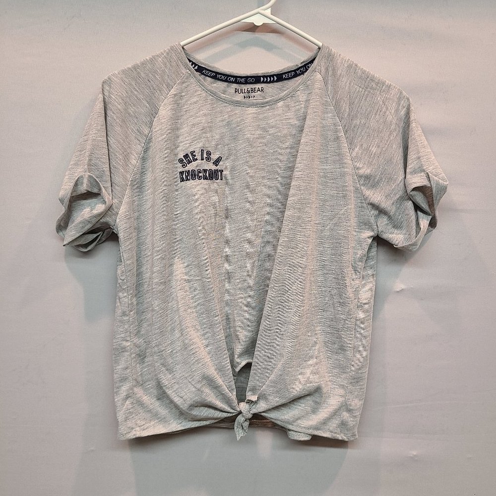 Pull & Bear Shirt She is a Knockout Cropped Tee Short Sleeve Tie Front Womens S